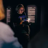 Fotografiskaga kosmoses: Jan Kaus kosmosenäituse erituuril